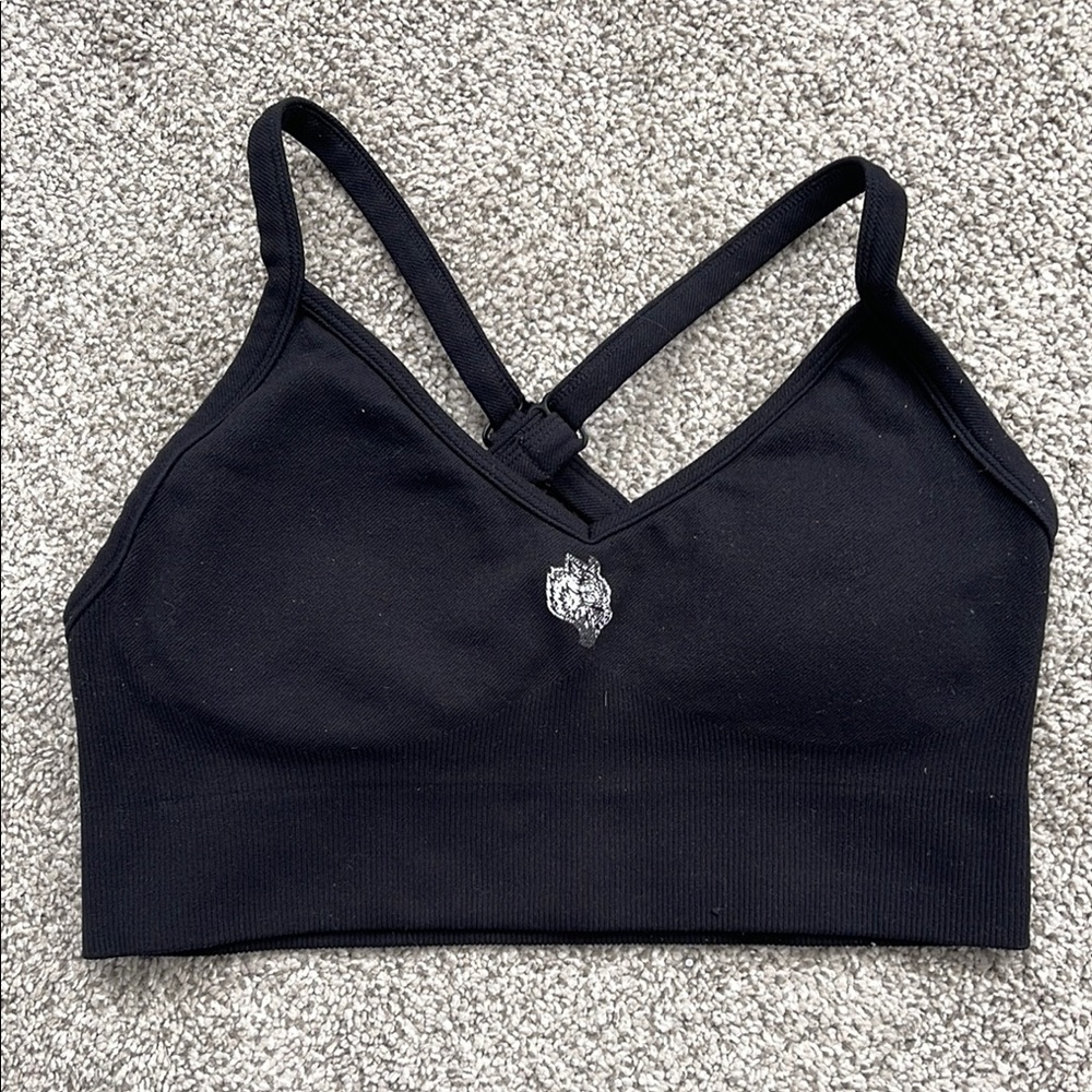 Darc Sport Everson Seamless V-Neck Sport Bra- Size M